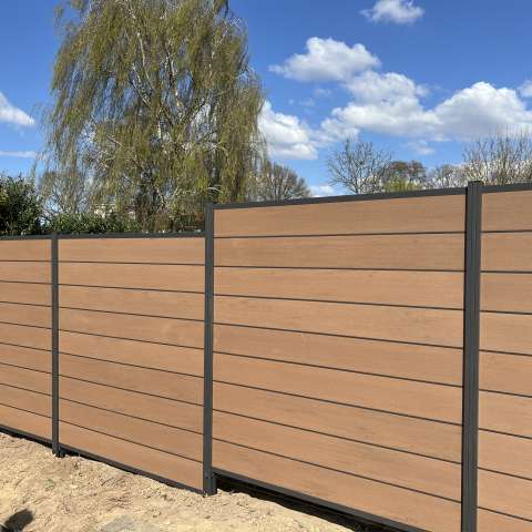 12 4 2025 plaats composiet, schutting - Blog - A van Spelde Hoveniers