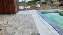 images/001-tuinaanleg-ettenleur/rene-molenaar/keramische-tegels-leggen-poolhouse-zwembad-hoveniersbedrijf-210x119-d11