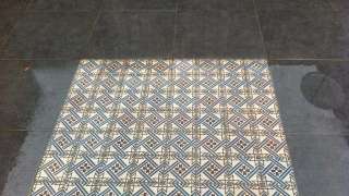 images/30 kermiek tegels/4 keramische tegels combineren met mozaiek stenen-320x180-1d1